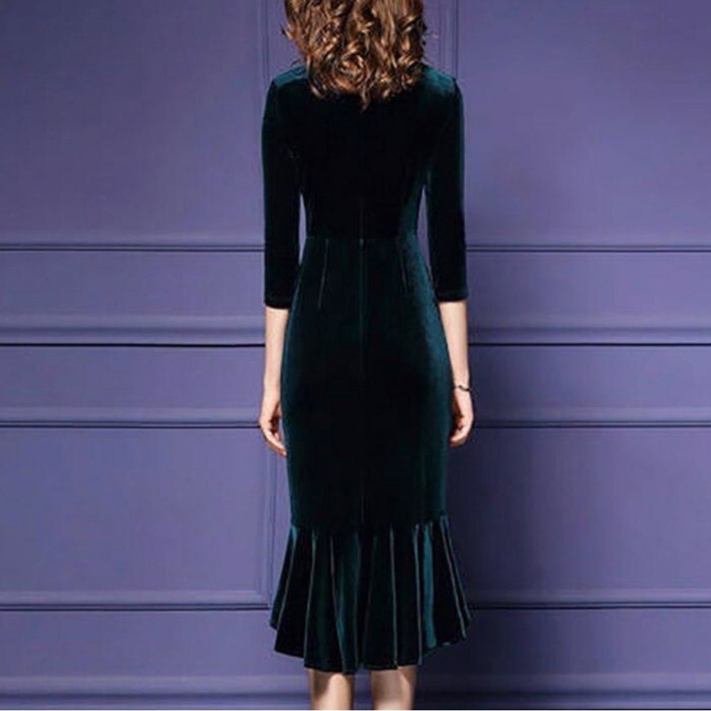 Green Velvet Dress - Picture 2 of 4